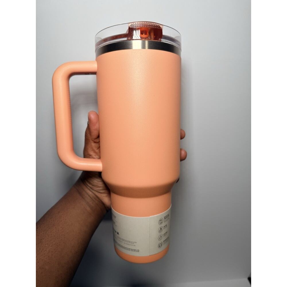 Stanley Limited Edition APRICOT 40oz Protour Flip Straw Quencher Tumbler BNWT - Picture 4 of 6